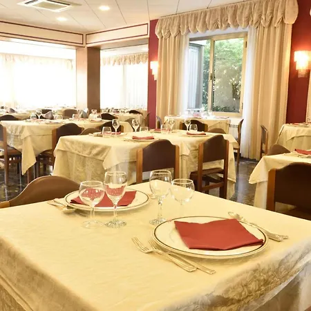 Hotell Bergamo Mare 3*