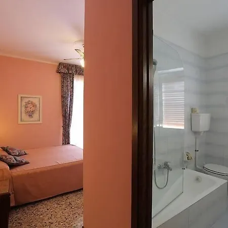 Hotell Bergamo Mare San Bartolomeo Al Mare
