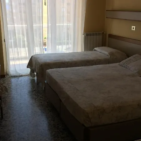 Hotell Bergamo Mare San Bartolomeo Al Mare