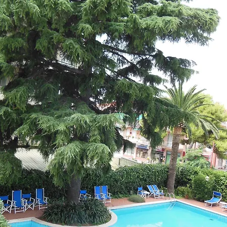 Bergamo Mare Mhotelsgroup 3* San Bartolomeo Al Mare