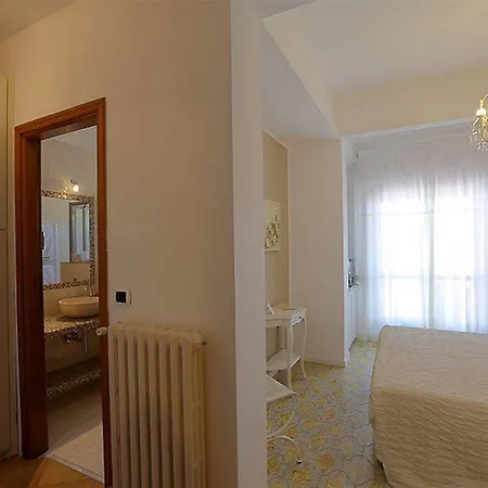 Hotell Bergamo Mare San Bartolomeo Al Mare