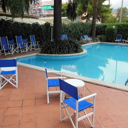 Bergamo Mare Mhotelsgroup 3* San Bartolomeo Al Mare