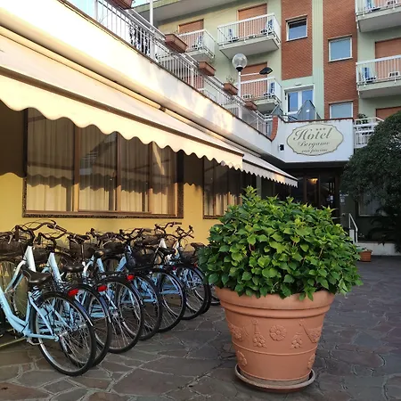 ホテル Bergamo Mare Mhotelsgroup サン・バルトロメーオ・アル・マーレ