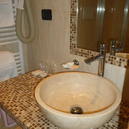 Bergamo Mare Mhotelsgroup 3* San Bartolomeo Al Mare