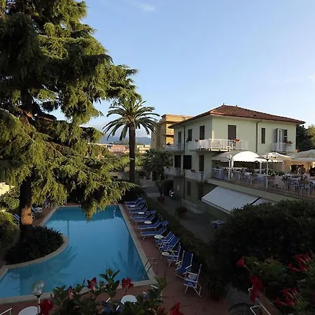 Bergamo Mare Mhotelsgroup San Bartolomeo Al Mare