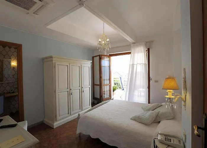 فندق Bergamo Mare Mhotelsgroup 3*
